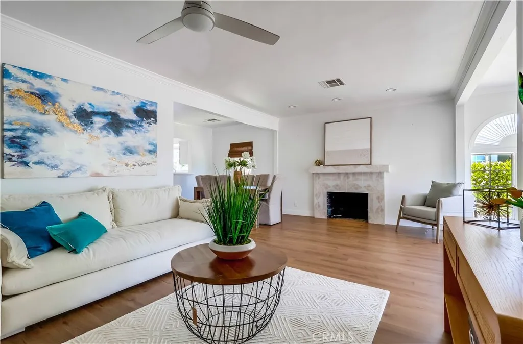 12506 Emelita Street, Valley Village, California 91607 home-pic-13